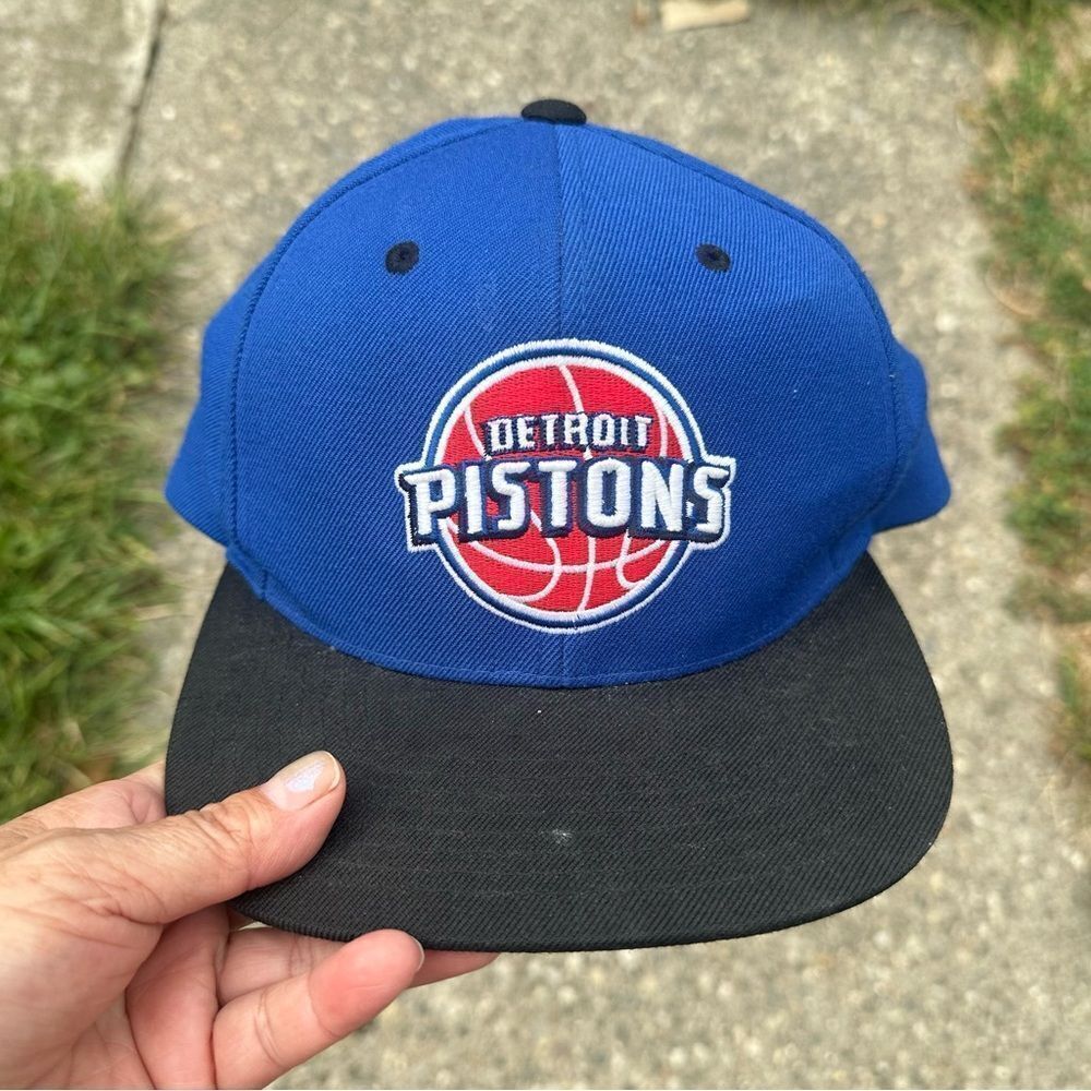 Mitchell & Ness Blue and Black Cap